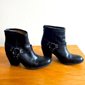 Size 8.5 Black Frye Harness Boots